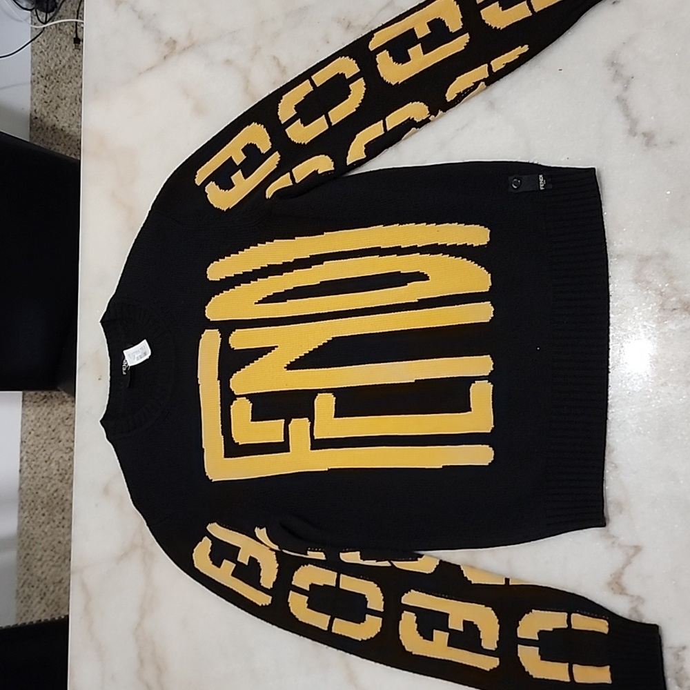 Fendi sweater